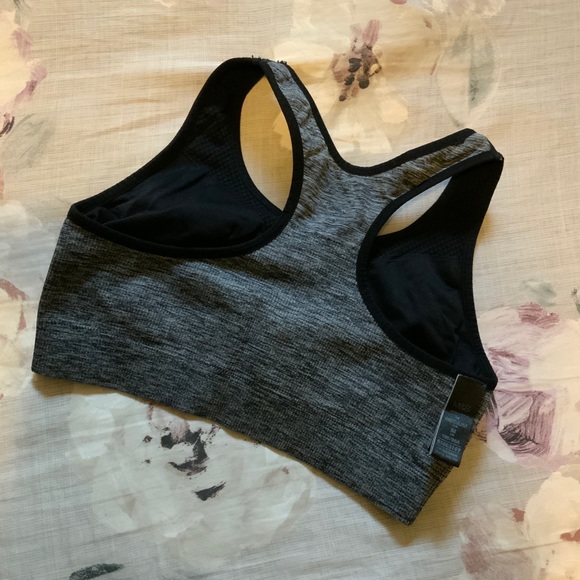 NEW! Reversible Seamfree Medium Impact Sports Bra - Picture 7 of 11
